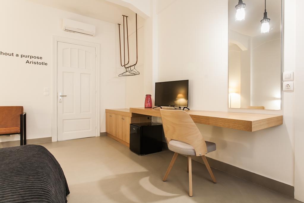 Monk Suites By Mlt At Ermou Atenas Exterior foto